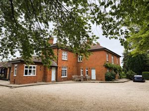 Photo 8- click for photo gallery